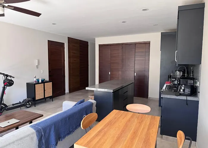 Habitación Y Baño Privado En Departamento Compartido *